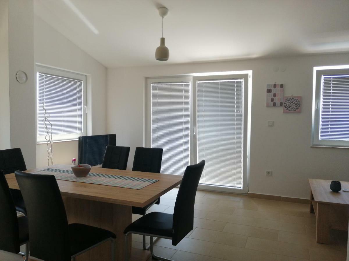 Kuca Za Odmor Postonjski Maslenica Exterior photo